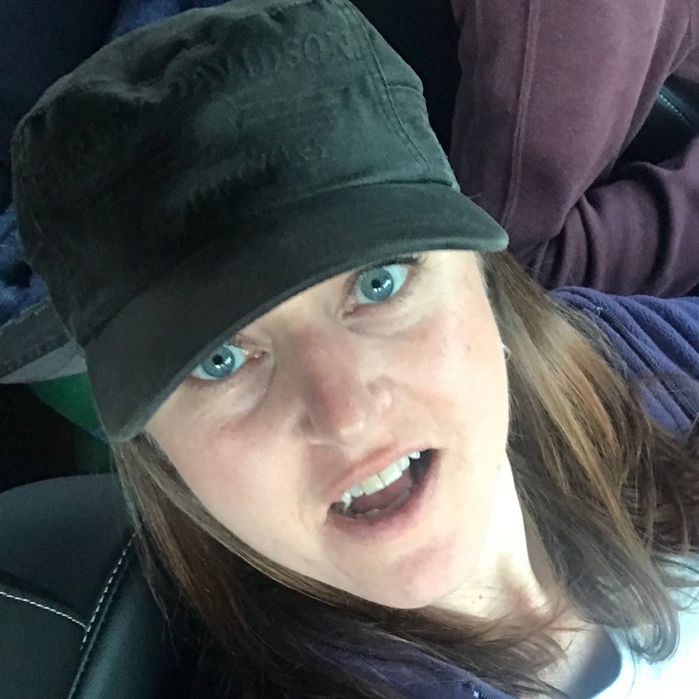 Meet your Posher, Kim